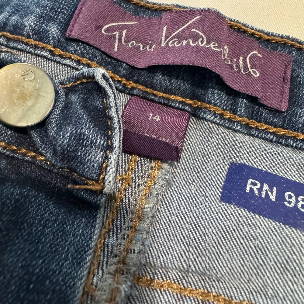 Gloria Vanderbilt Blue Straight Leg Jeans